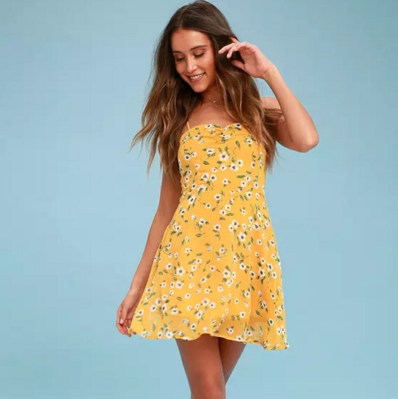 Lulus Dresses & Skirts - Lulus Daisies Go By Mustard Yellow Floral Dress